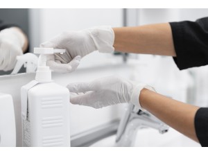 Igienizare atentă şi protecţie - descoperă soluţiile profesionale pentru dezinfectare