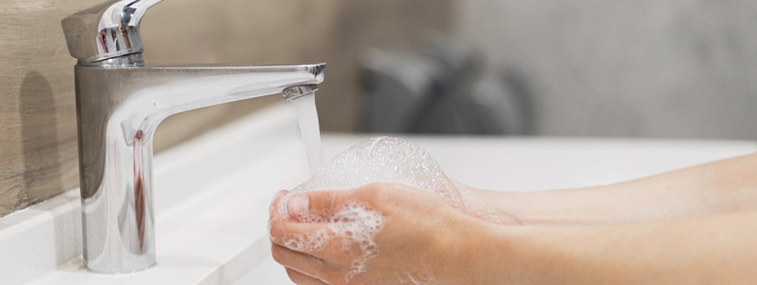 Puterea săpunului și a dezinfectanților pentru igienizarea mâinilor